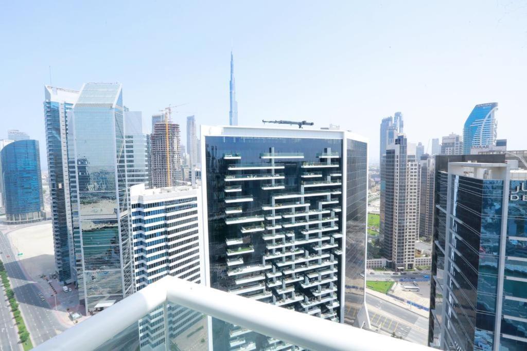 Damac Maison Prive Deluxe Studio With Burj-Khalifa View 迪拜 外观 照片